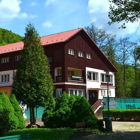 Sport Hotel Gejzirpark Karlsbad Exterior foto